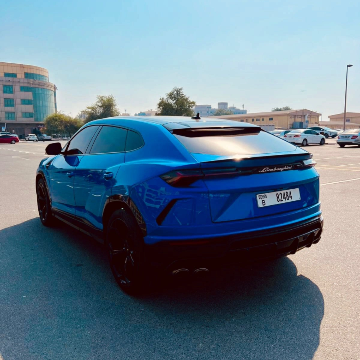 Lamborghini Urus - Image 2